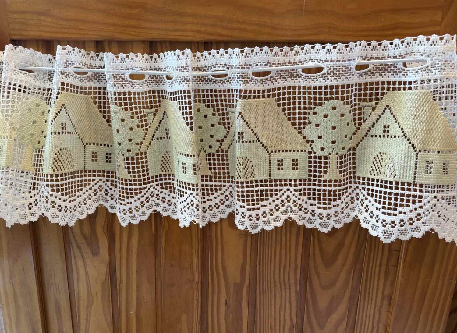 Δαντελοχωριό- Κουρτινάκι Λαμπρικέν Διπλής Όψης - Image 4