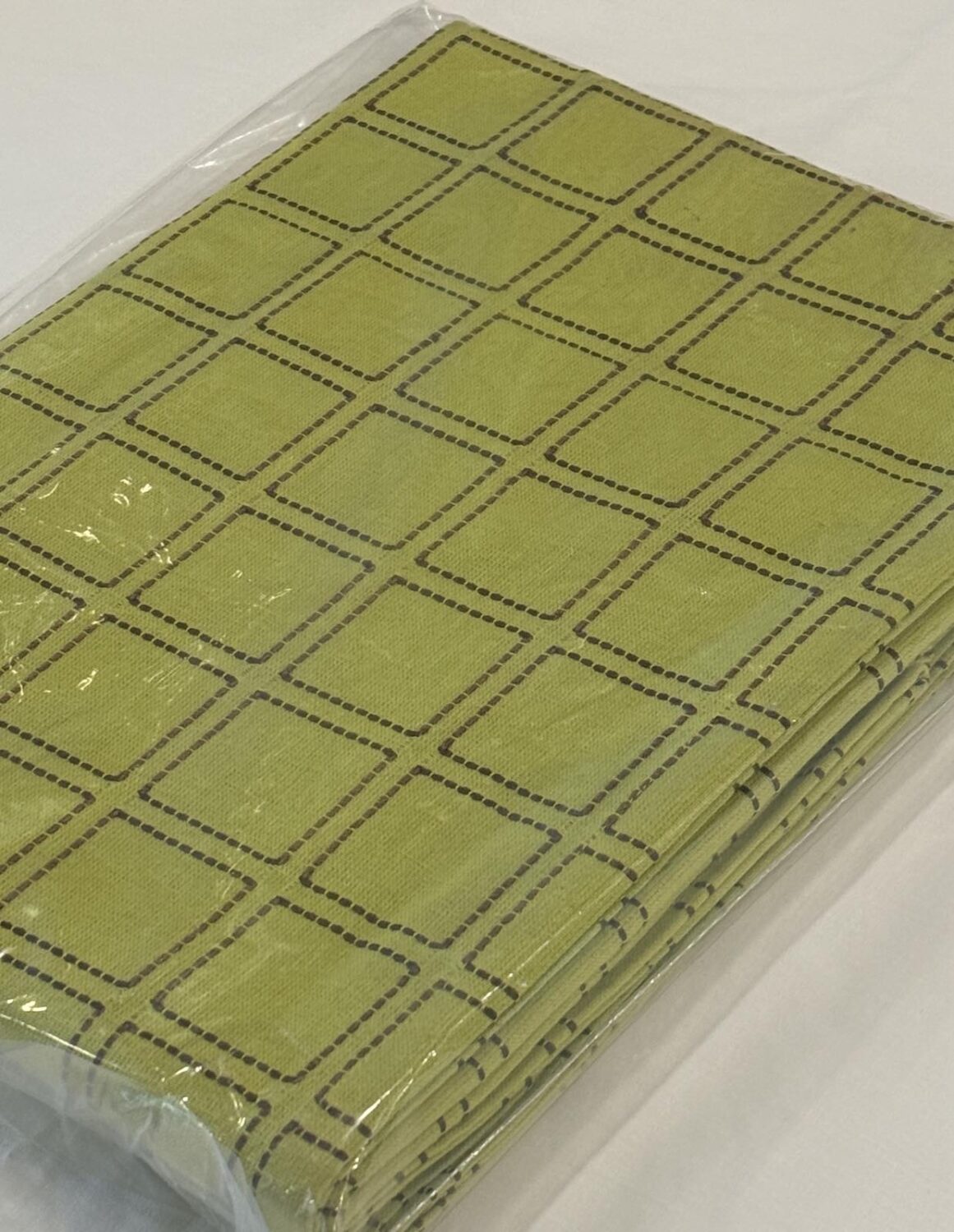 Πράσινο Τραπεζομάντηλο NEF-NEF 140×180